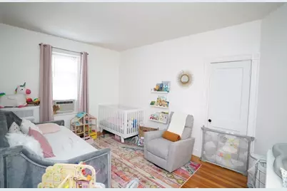 1038 Beacon St #401, Brookline, MA 02446 - Photo 4