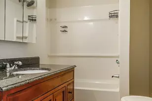 833 Grinnell St, Fall River, MA 02721 - Photo 10