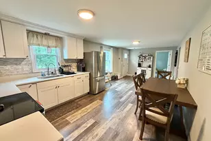 412 Island Pond Rd, Springfield, MA 01118 - Photo 4