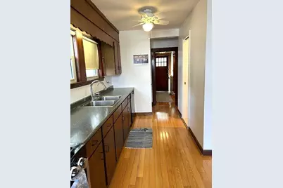 5 Glenmont Rd, Boston, MA 02135 - Photo 2