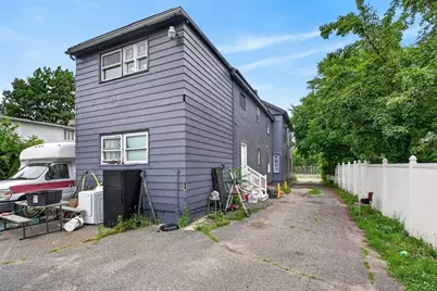 243 Central St, Springfield, MA 01105 - Photo 36