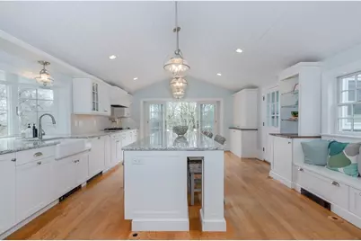 774 Dartmouth St, Dartmouth, MA 02748 - Photo 6