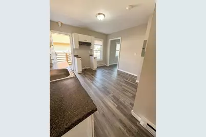 182 Chicopee St, Chicopee, MA 01013 - Photo 10
