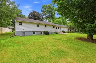 214 Forest Hills Rd, Springfield, MA 01128 - Photo 28