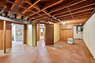 214 Forest Hills Rd, Springfield, MA 01128 - Photo 20