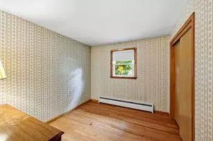 214 Forest Hills Rd, Springfield, MA 01128 - Photo 14