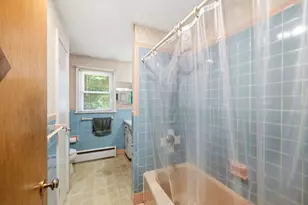 214 Forest Hills Rd, Springfield, MA 01128 - Photo 12