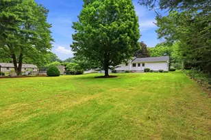 214 Forest Hills Rd, Springfield, MA 01128 - Photo 26