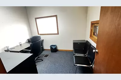 583 Riverside Ave, Medford, MA 02155 - Photo 4