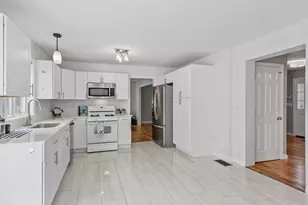 18 Rosegate Rd, Needham, MA 02494 - Photo 6