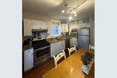 7 Hatch Street #2, Boston, MA 02127 - Photo 4