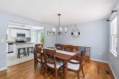 70 Quinaquisset Ave, Mashpee, MA 02649 - Photo 10