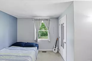 70 Quinaquisset Ave, Mashpee, MA 02649 - Photo 18