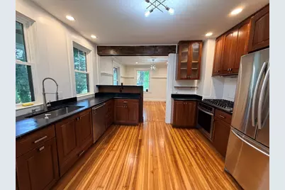 14 Reynolds Ave, Natick, MA 01760 - Photo 8