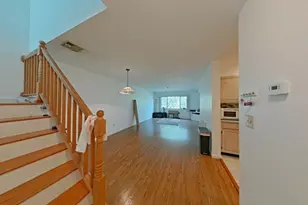 85 E Squantum, Quincy, MA 02171 - Photo 2