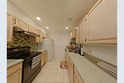 85 E Squantum #11, Quincy, MA 02171 - Photo 4