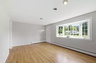 33 Alandale Dr, East Longmeadow, MA 01028 - Photo 2