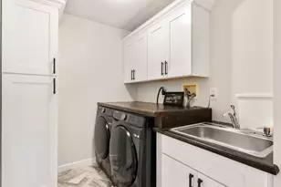23 Falcon Ridge Dr, Hopkinton, MA 01748 - Photo 24