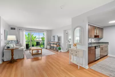 200 Captains Row #408, Chelsea, MA 02150 - Photo 2