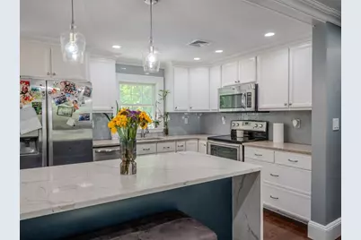 159 Mishawum Rd, Woburn, MA 01801 - Photo 4