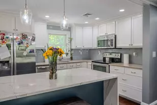 159 Mishawum Rd, Woburn, MA 01801 - Photo 4