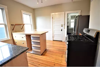 82 Montebello Rd. #3, Boston, MA 02130 - Photo 2
