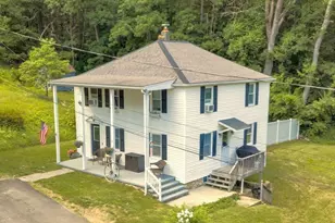 6 Belanger Ave, Sturbridge, MA 01566 - Photo 1