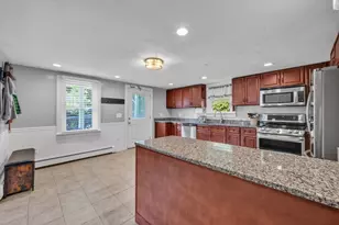 6 Belanger Ave, Sturbridge, MA 01566 - Photo 8