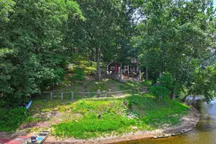 20 Litchfield Ave, Norfolk, MA 02056 - Photo 2