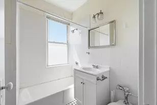 131 Park Dr, Boston, MA 02215 - Photo 12