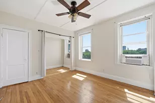 131 Park Dr, Boston, MA 02215 - Photo 4