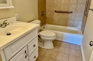 402 Paradise Rd, Swampscott, MA 01907 - Photo 20