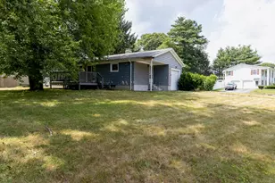 12 Cypress Dr, Smithfield, RI 02917 - Photo 2