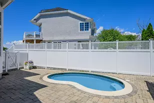 129 Shore Dr W, Mashpee, MA 02649 - Photo 36
