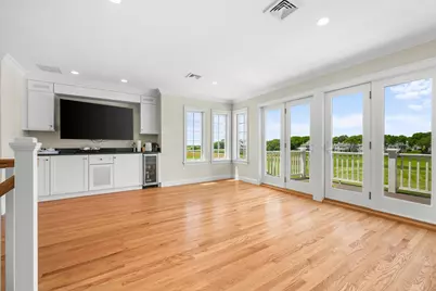 129 Shore Dr W, Mashpee, MA 02649 - Photo 18