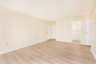1002 Paradise Rd, Swampscott, MA 01907 - Photo 24