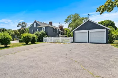 793 Lynnfield St, Lynn, MA 01904 - Photo 36