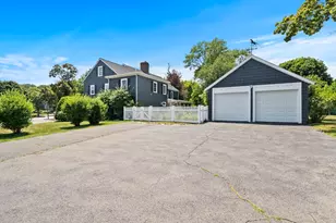 793 Lynnfield St, Lynn, MA 01904 - Photo 36