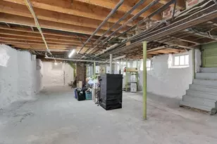 35 Manning St, Boston, MA 02131 - Photo 14