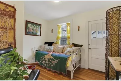 35 Manning St #2, Boston, MA 02131 - Photo 8