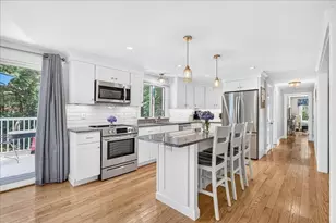 17 Hilltop Dr, Bourne, MA 02561 - Photo 8