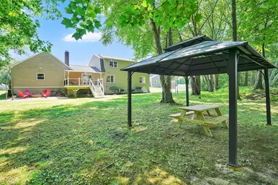 88 Jennie Cir, Agawam, MA 01001 - Photo 6