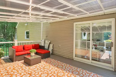 88 Jennie Cir, Agawam, MA 01001 - Photo 8