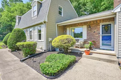 88 Jennie Cir, Agawam, MA 01001 - Photo 10