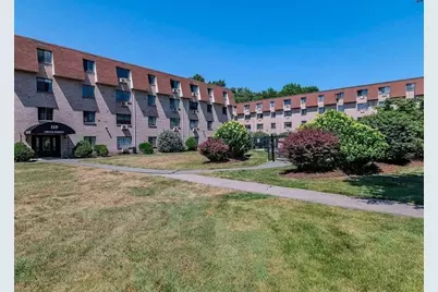 119 Grove St #245, Rockland, MA 02370 - Photo 4