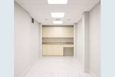484 Highland Ave, Fall River, MA 02720 - Photo 12