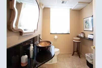 484 Highland Ave, Fall River, MA 02720 - Photo 18