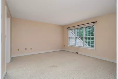 212 Ridgefield Cir #212B, Clinton, MA 01510 - Photo 28