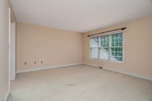 212 Ridgefield Cir, Clinton, MA 01510 - Photo 28