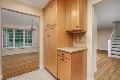 212 Ridgefield Cir #212B, Clinton, MA 01510 - Photo 6
